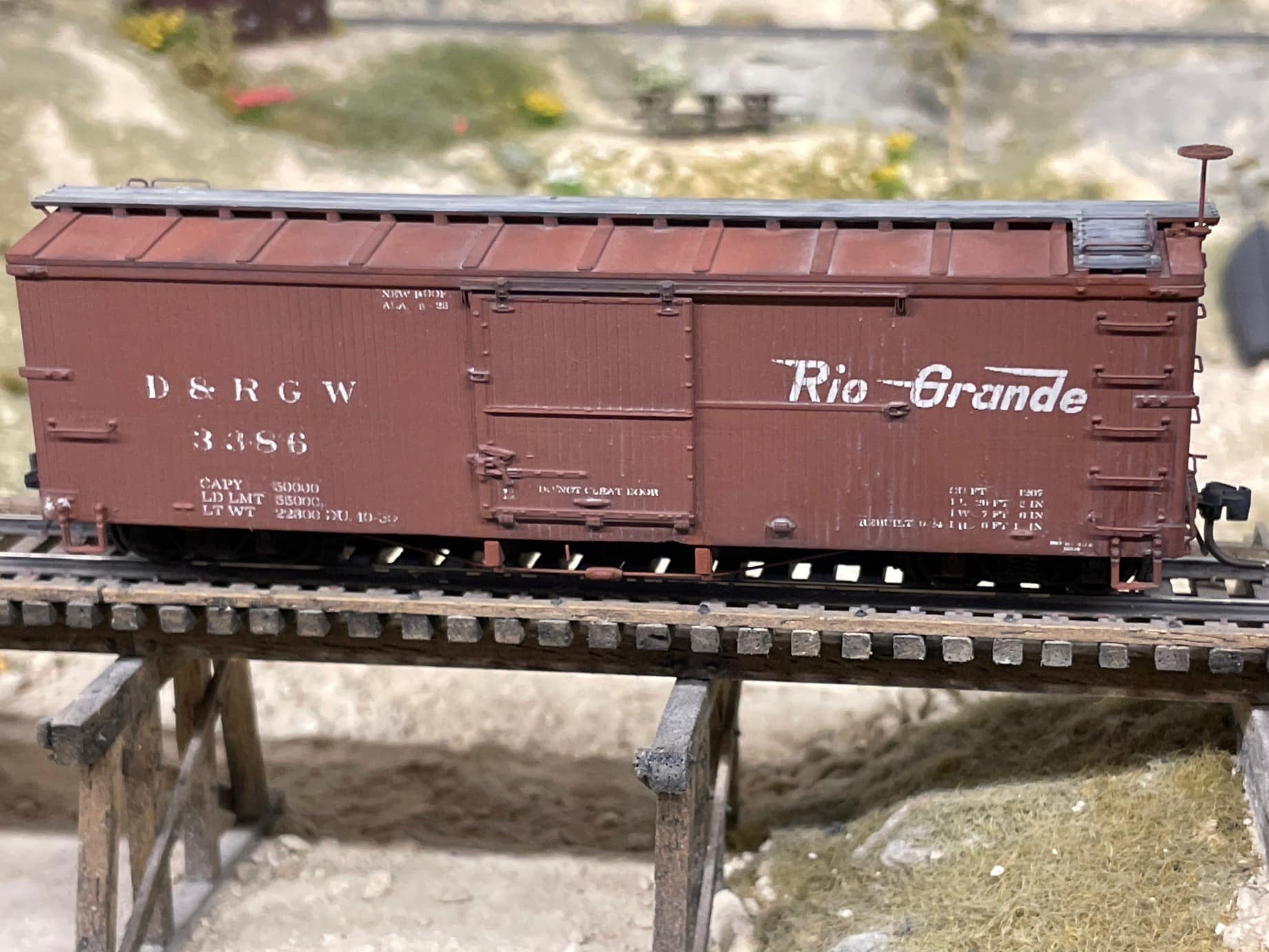 Gato Model Works HOn3 D&RGW 3000 Series Box Car Kit - Camel Door or Economy Door